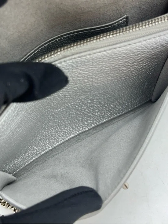 Louis Vuitton | Lockme Collection Silver Chain Bag | Microchip Version - Picture 10 of 11